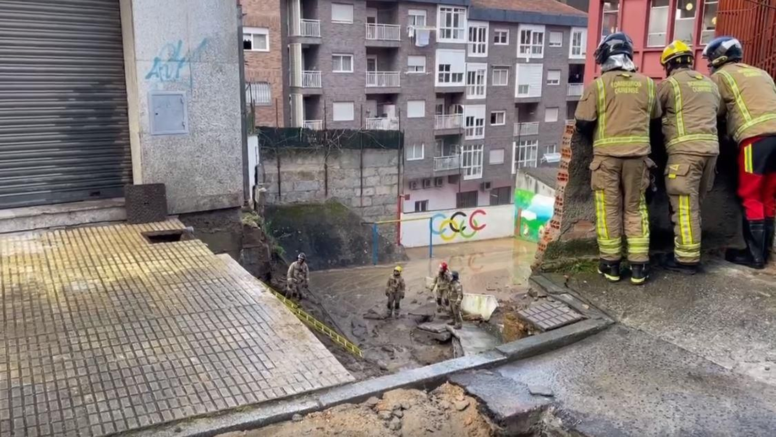 Muro caído en el colegio Cardenal Cisneros