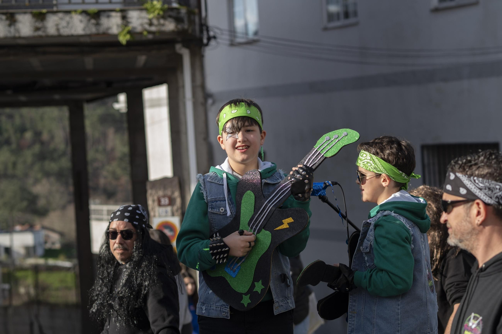 Galería | O Zamaruco dixo adeus ao Entroido en Cortegada o Entroido coas súas comparsas
