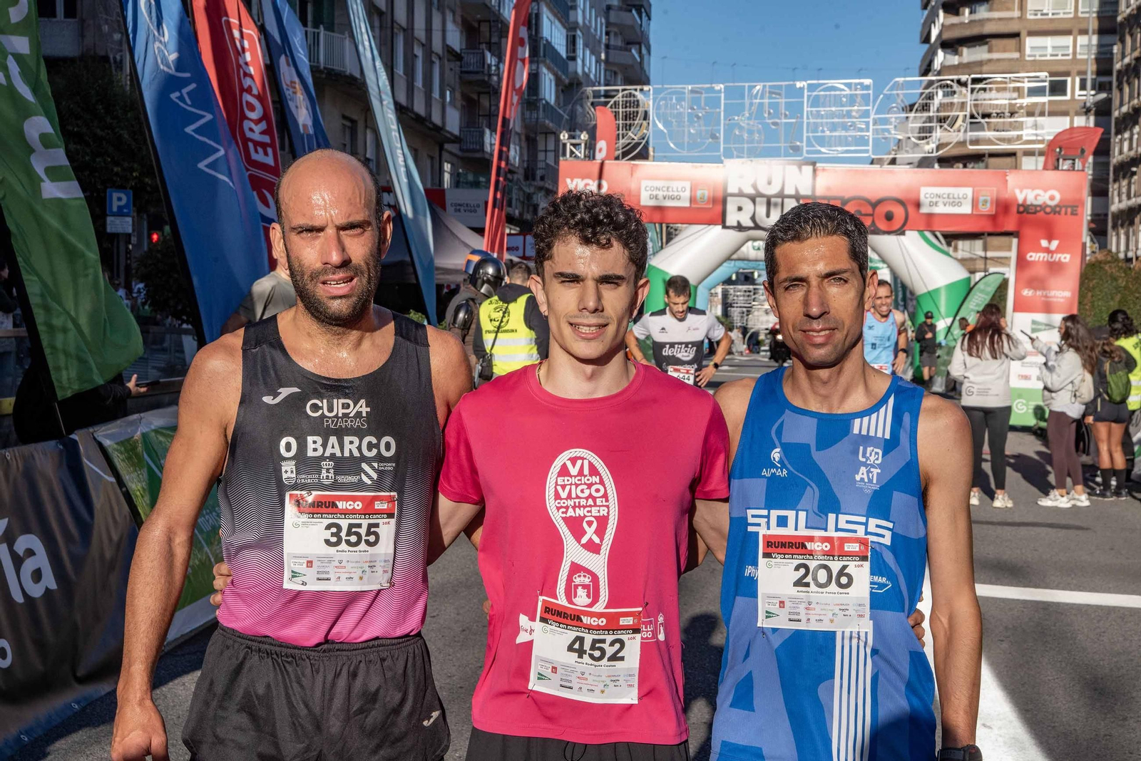 Galería | La Vigo en Marcha contra o Cancro congrega a 3.000 personas en su primera edición