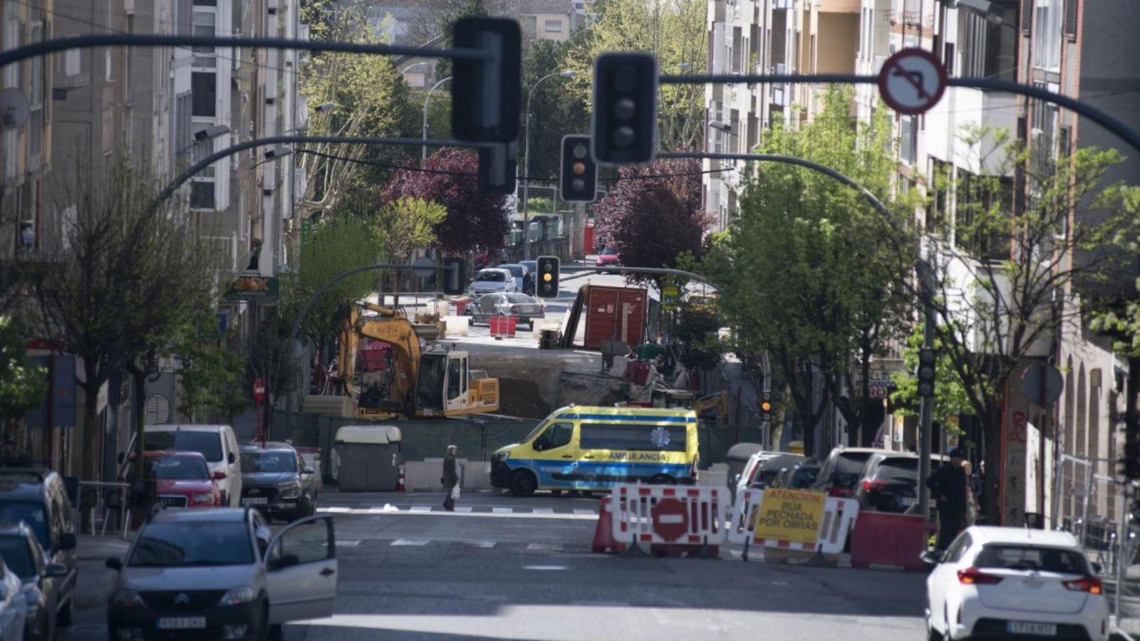Estado de la rúa Pena Trevinca tras dos meses de socavón