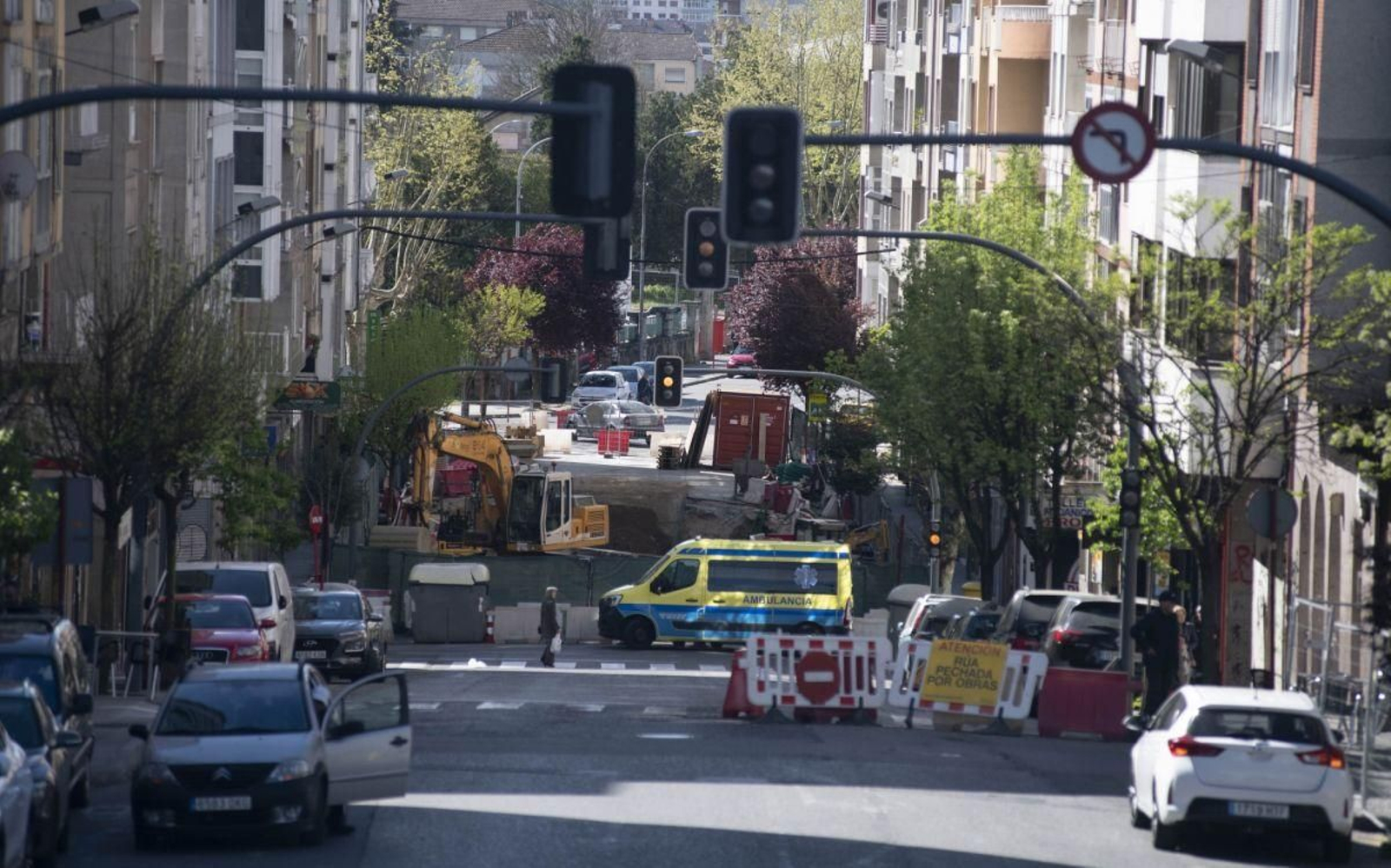 Estado de la rúa Pena Trevinca tras dos meses de socavón