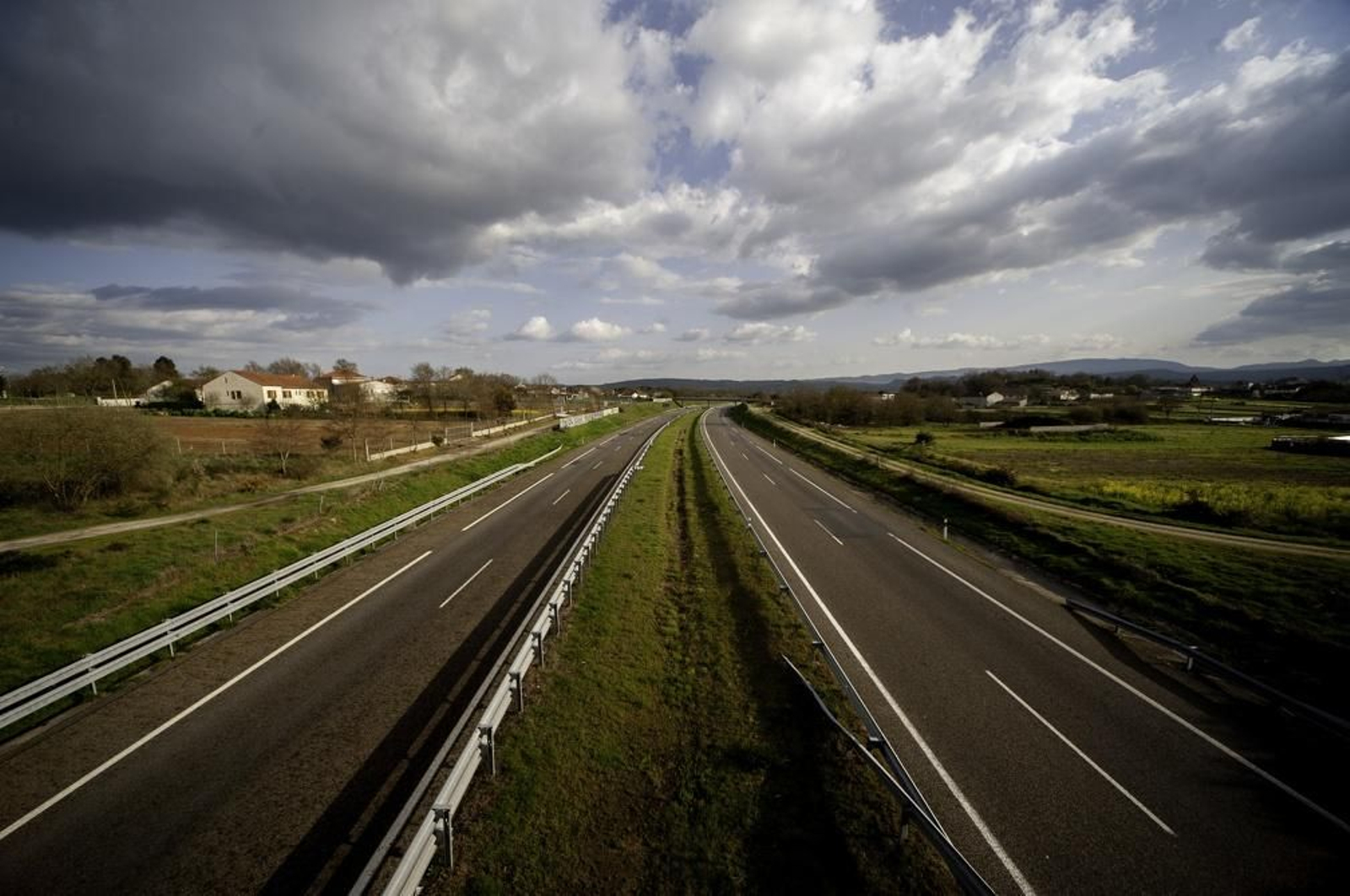 Día de nubes y sol en Ourense
