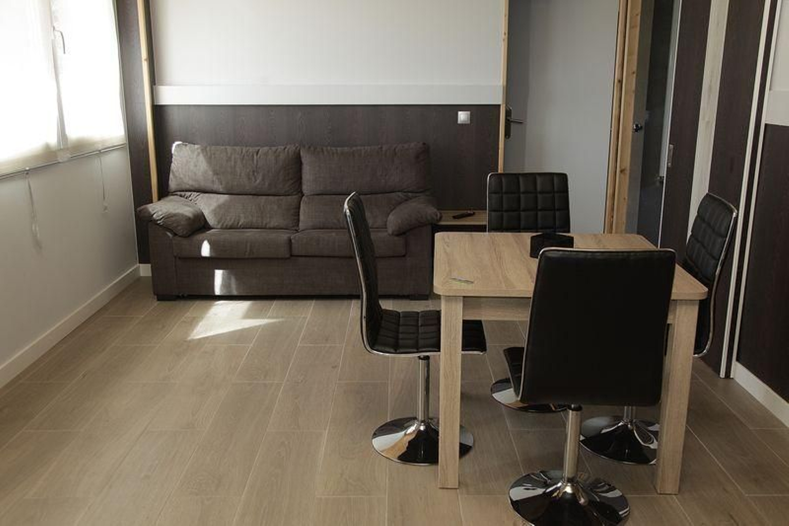 Celtainer es un complejo de seis apartamentos turísticos // FOTO: MIGUEL ÁNGEL