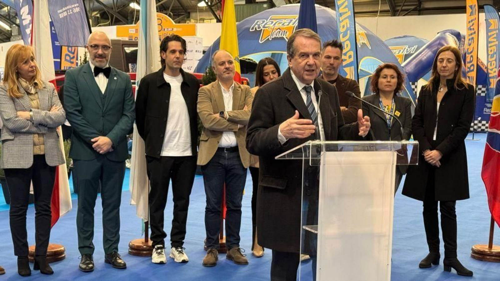 Las autoridades dieron el pistoletazo de salida de tres días de feria multisectorial en el Ifevi.