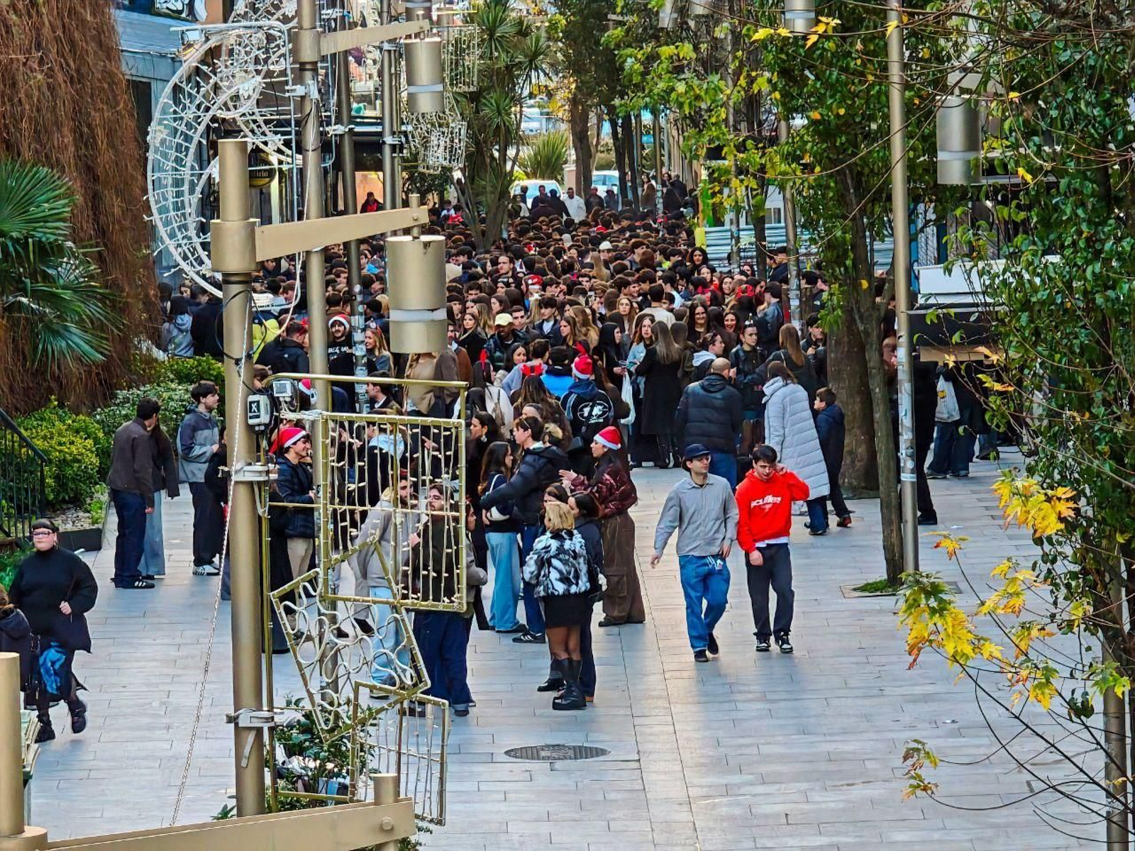 Galería | La Tardebuena rebosa las calles de Vigo