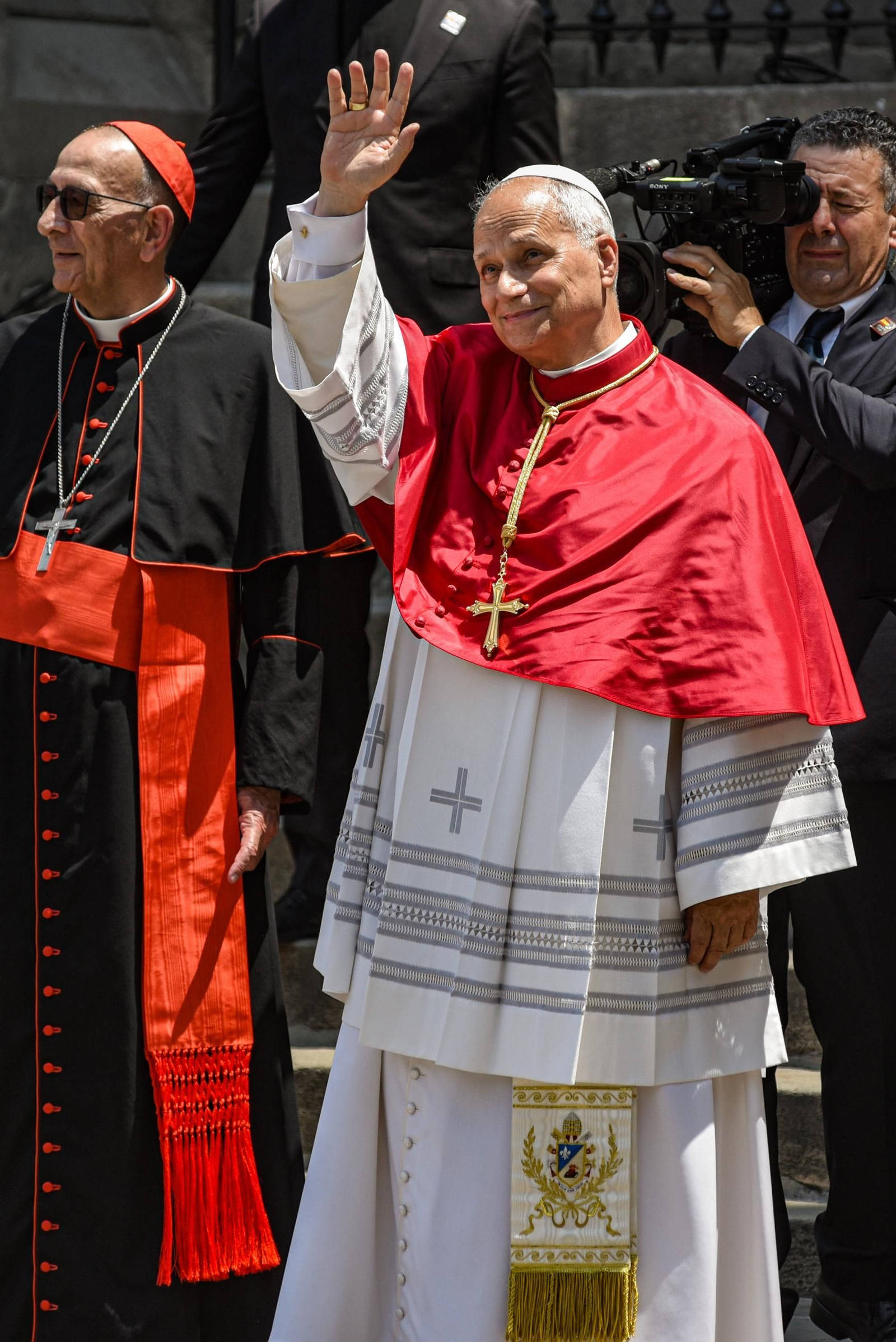 Galería | Cuarta jornada del papa León XIV en Barcelona, así lo acogieron en la catedral