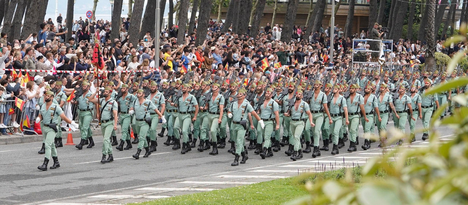 Galería | Las mejores imágenes del histórico Día de las Fuerzas Armadas en Vigo