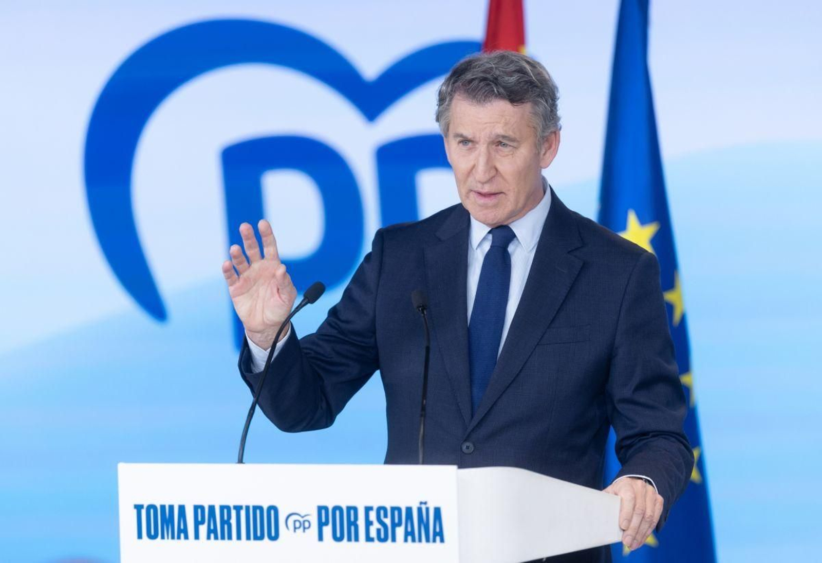 El presidente del PP, Alberto Núñez Feijóo, en la sede del partido.