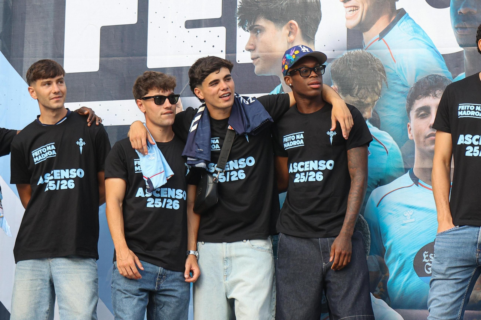Galería | El Celta Fortuna celebra en Porta do Sol el ascenso a Segunda