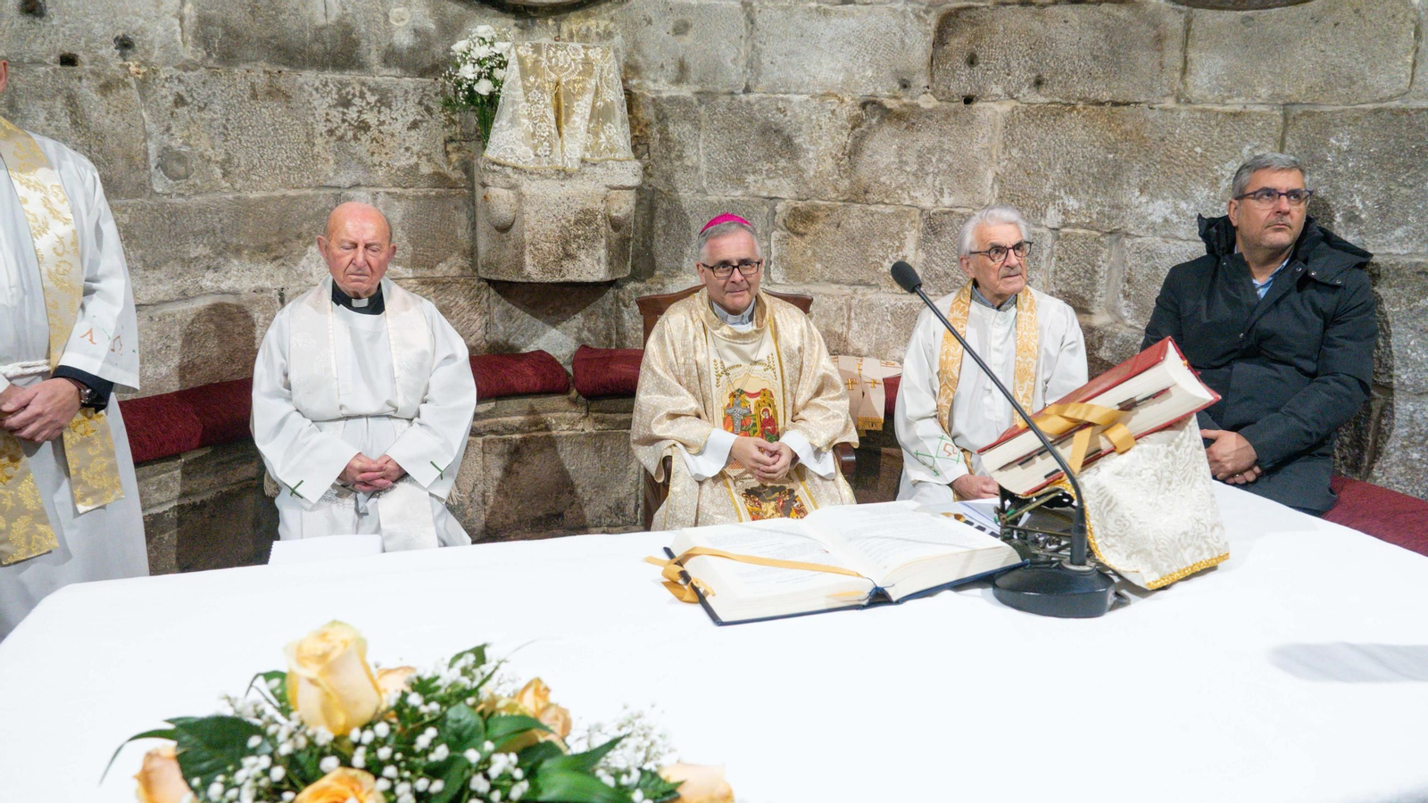 Galería | Vigo celebra As Candelas pese a la lluvia