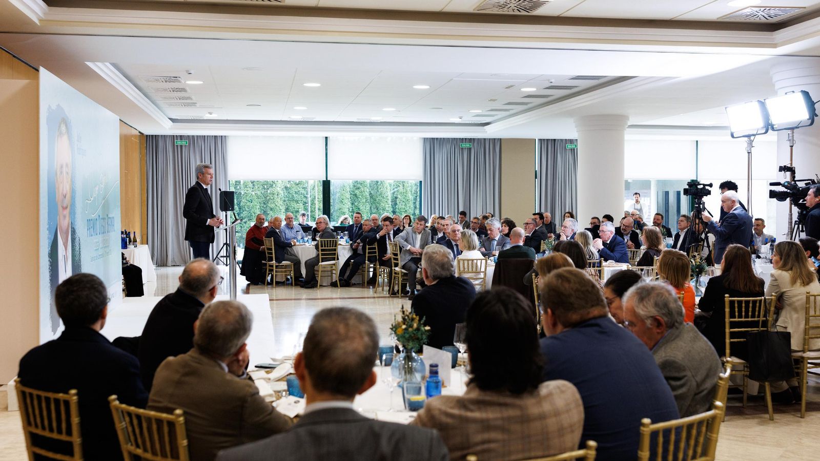 Público asistente al acto de entrega del premio Diego Bernal 2026.