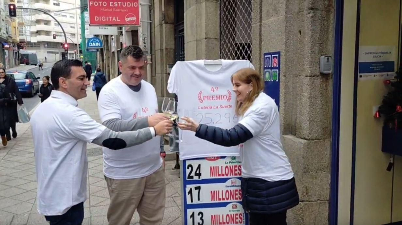 La Lotería de Navidad deja un cuarto premio en Ourense. JOSÉ PAZ