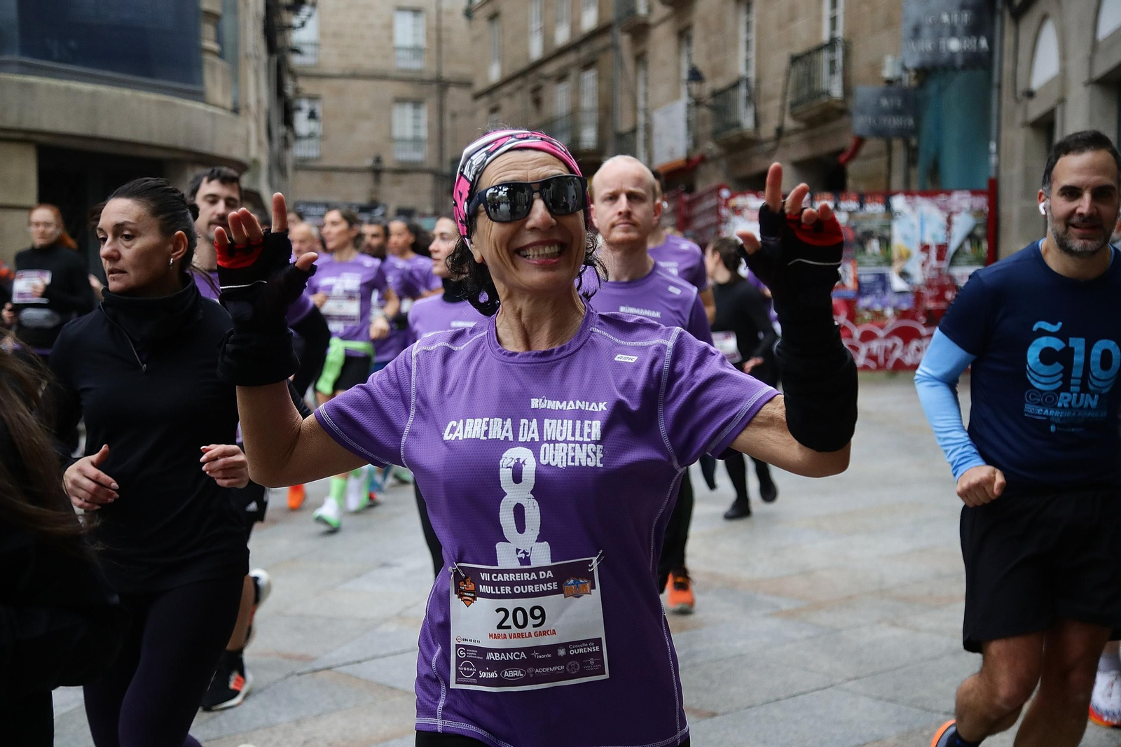 Galería | Ourense se viste de morado para correr la Carreira da Muller