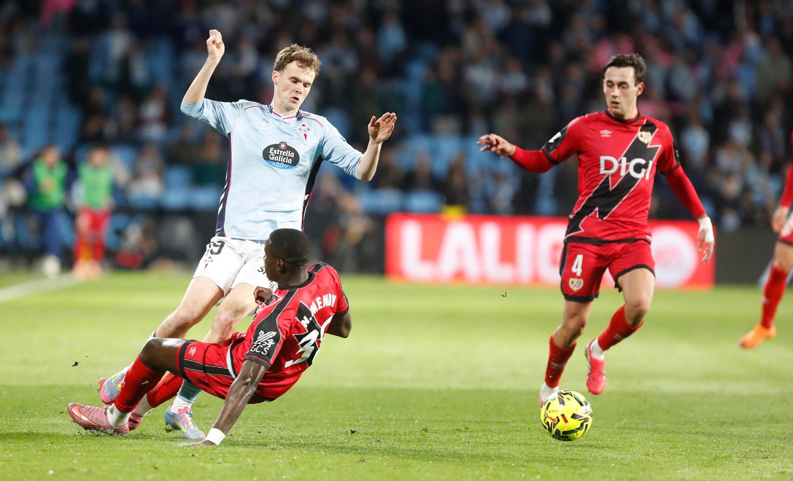 Galería | Celta y Rayo, duelo europeo en Balaídos