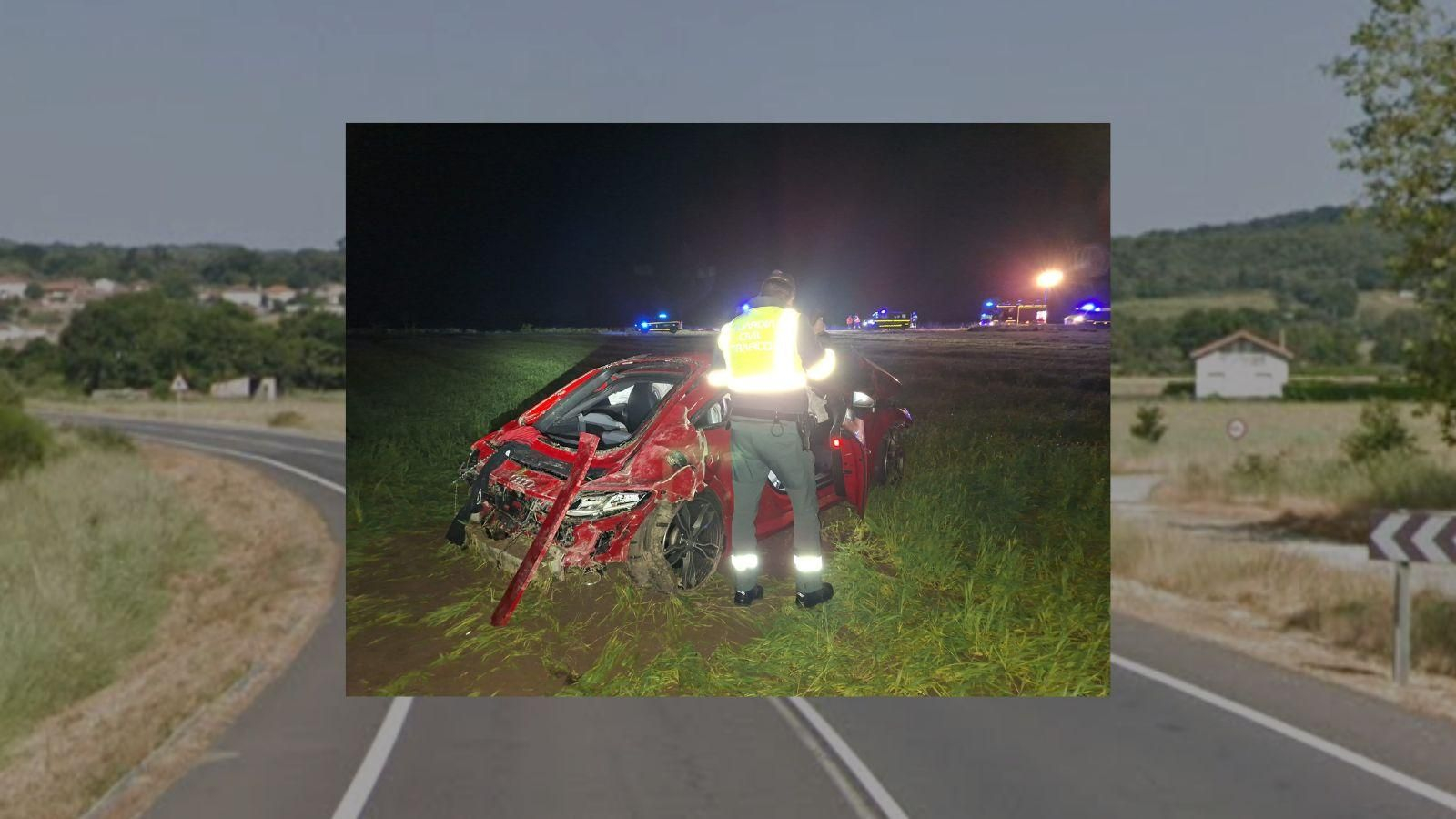 El estado del coche tras el accidente mortal que se cobró la vida de un joven vecino de Xinzo de Limia.
