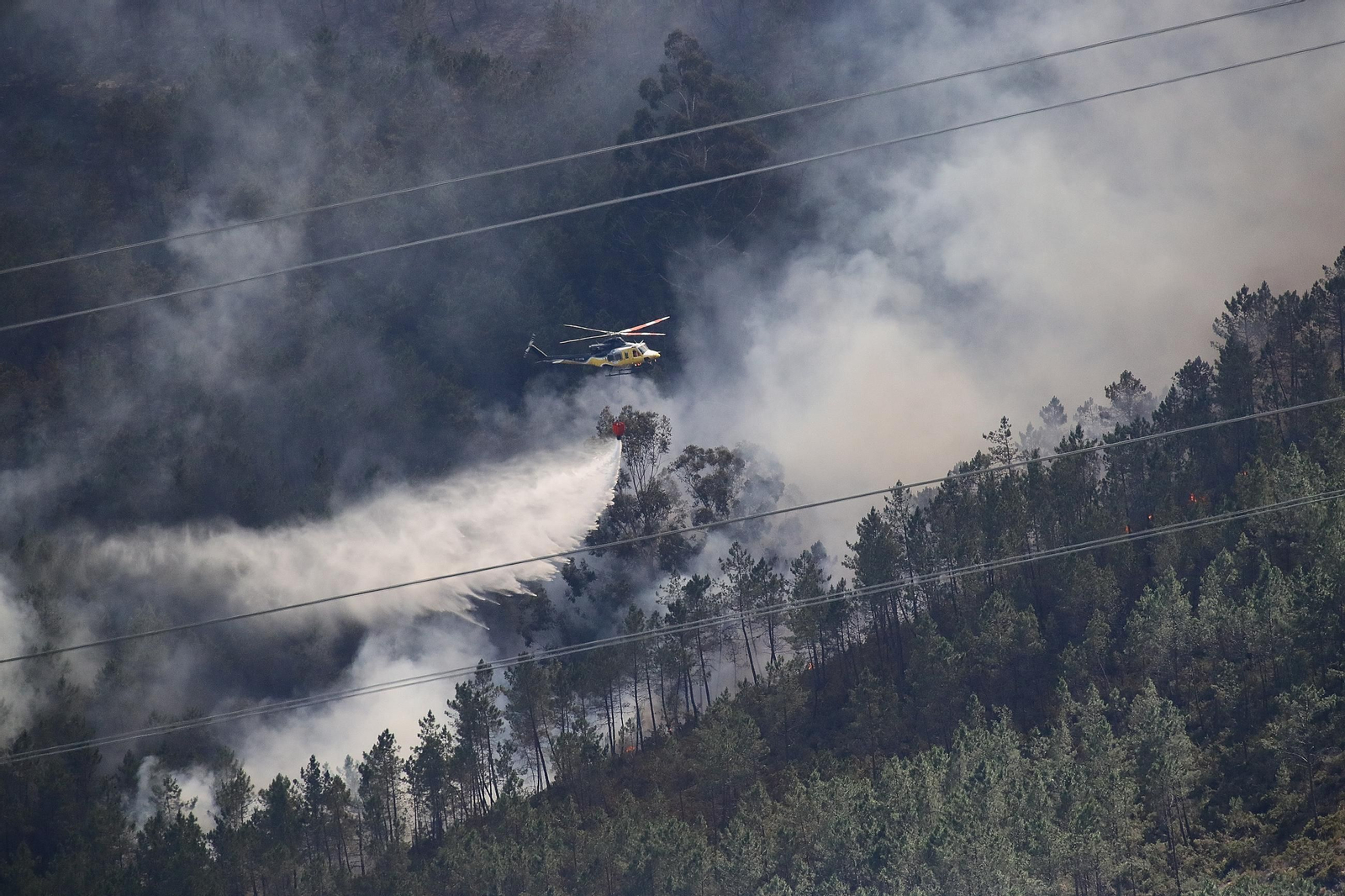 Galería | El primer gran incendio de la provincia en 2026 cerca Boborás