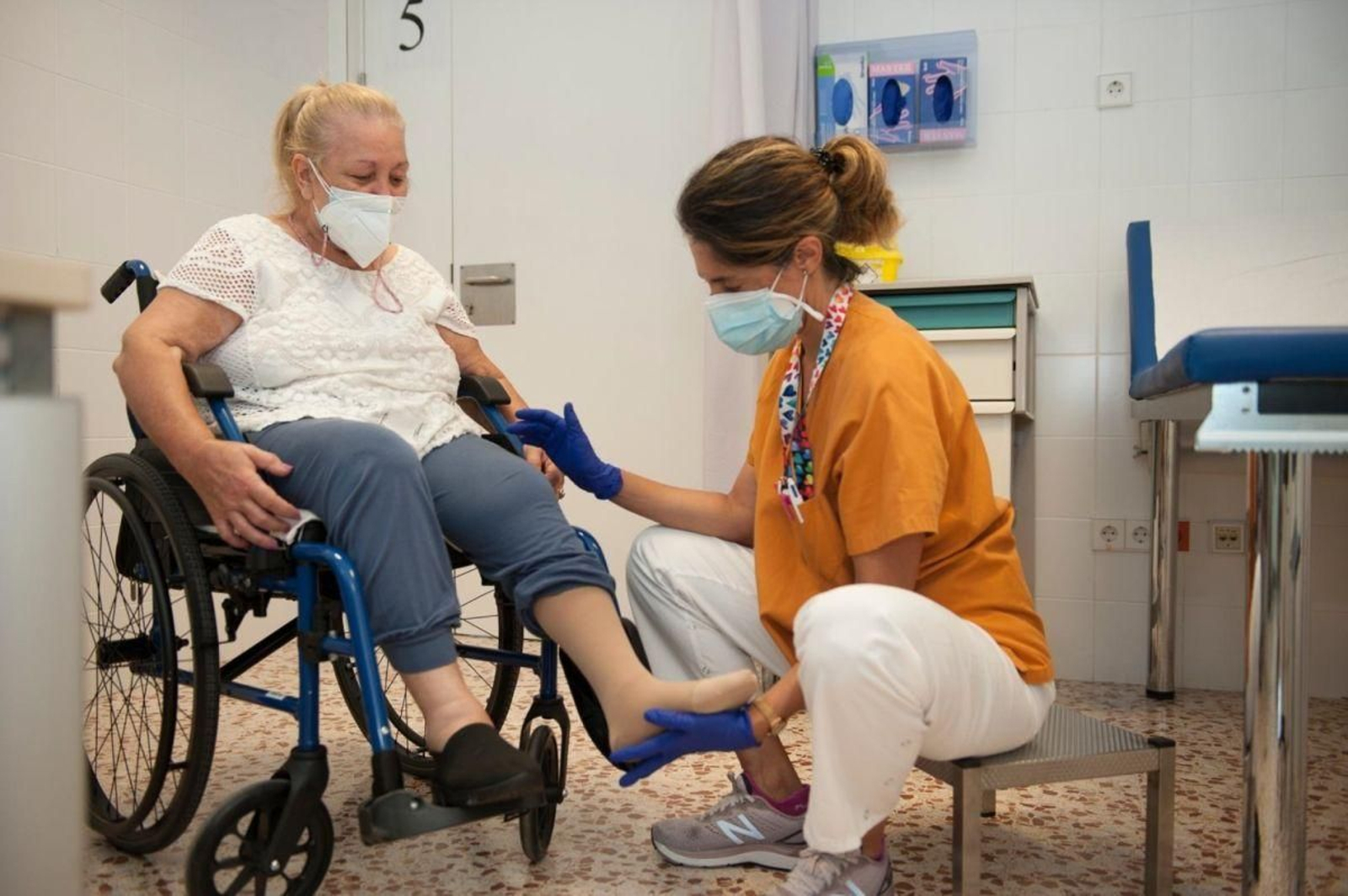 Tratamiento de una paciente con ELA en el Hospital de Bellvitge.