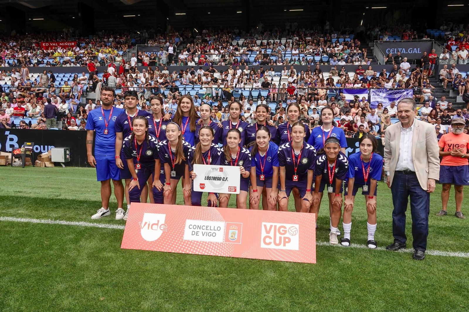 Galería | Balaídos despide la Vigo Cup con el acto de clausura y entrega de medallas