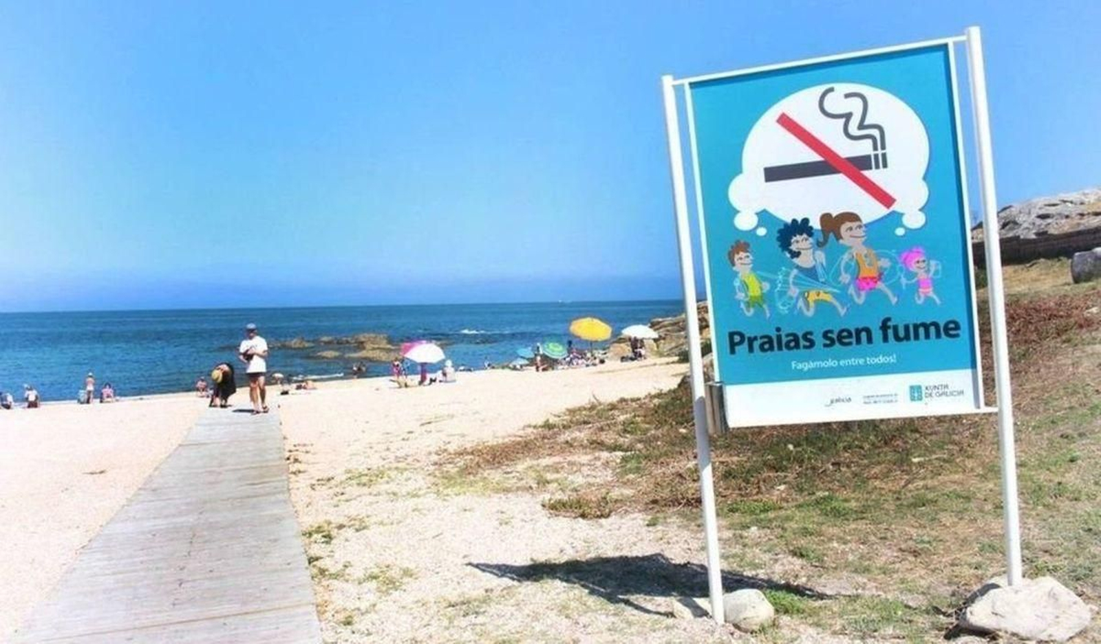 Una de las “praias sen fume” adheridas al plan lanzado por la Xunta para la costa gallega.