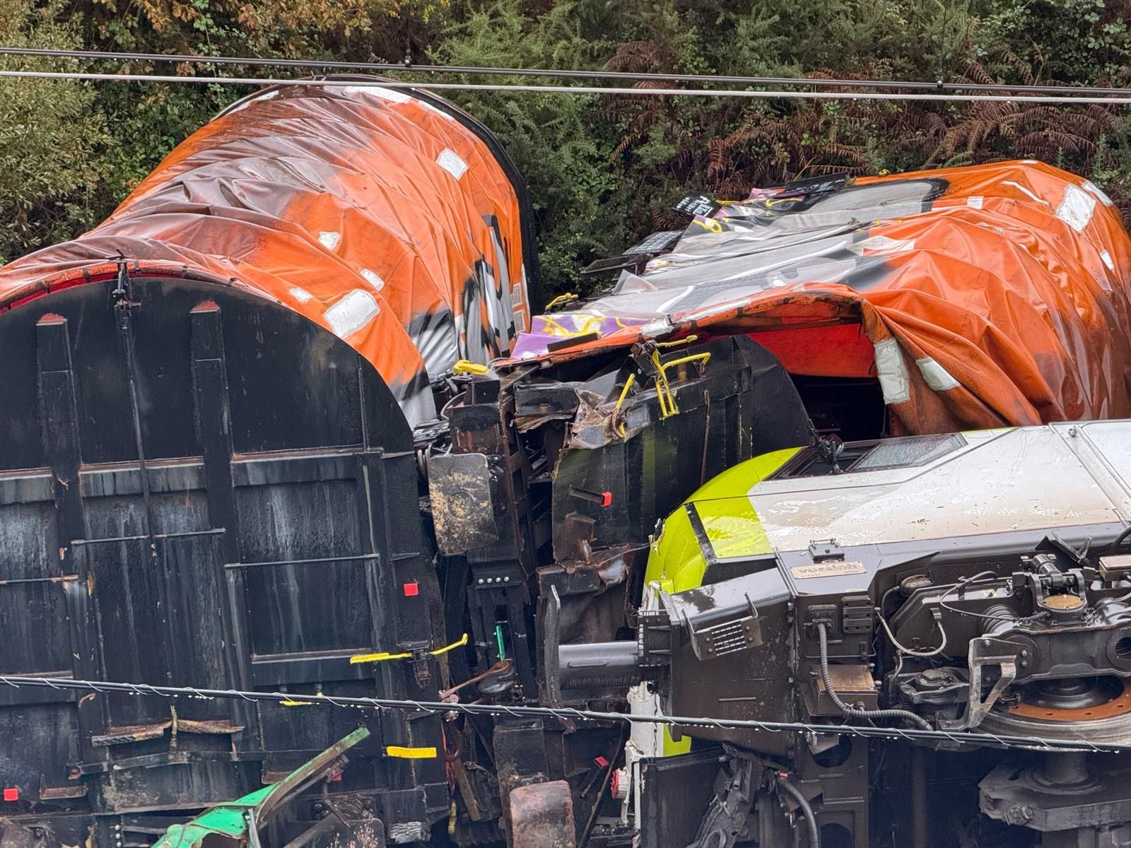 Galería | Descarrilamiento de un tren de mercancías en As Neves
