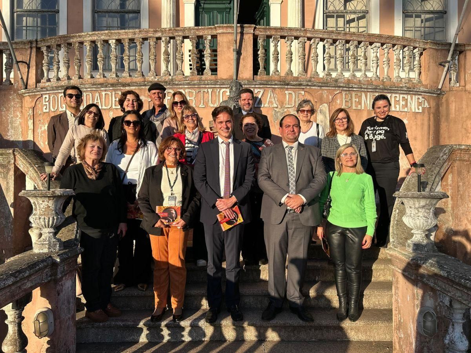 Participantes en el Foro en la Sociedad Española de Bage