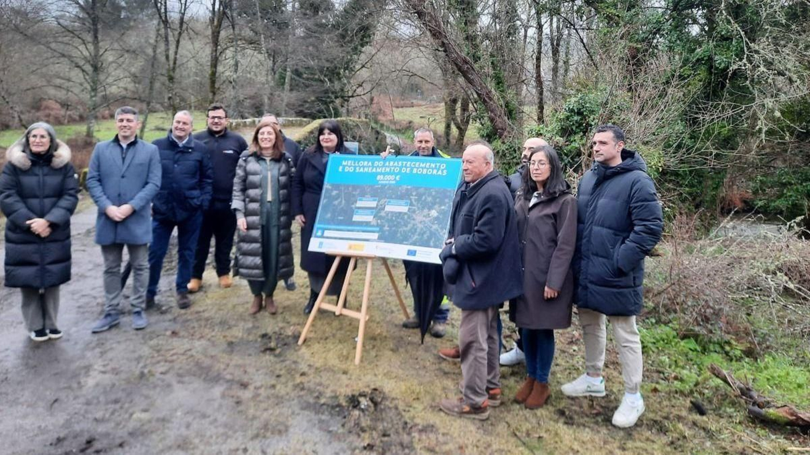 Visita a las obras de abastecimiento en el entorno de “A Ponte Vella”, en Brués (Boborás).