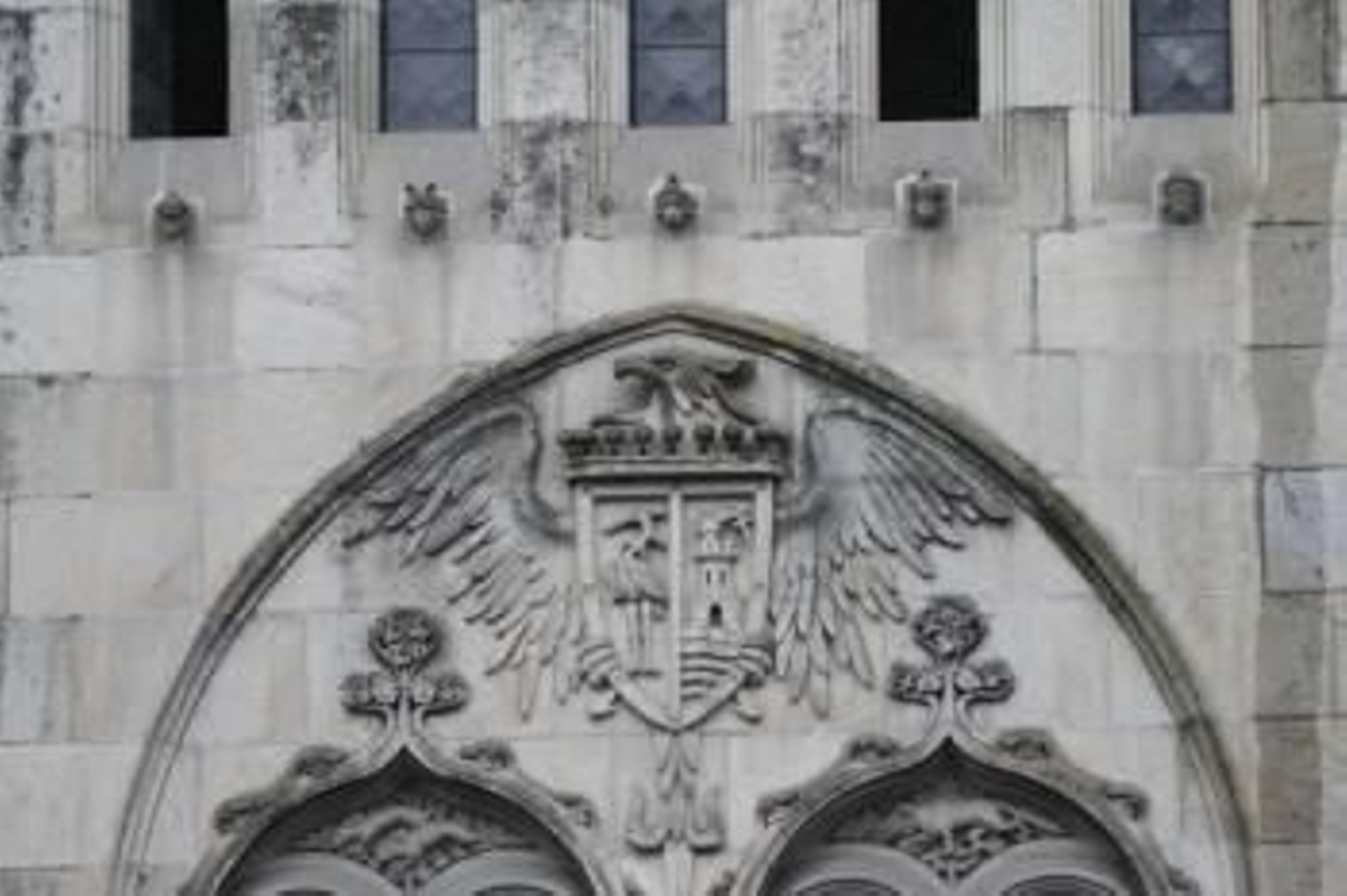 Escudo en el palacte de Santo Angel. (Foto: M.A.)