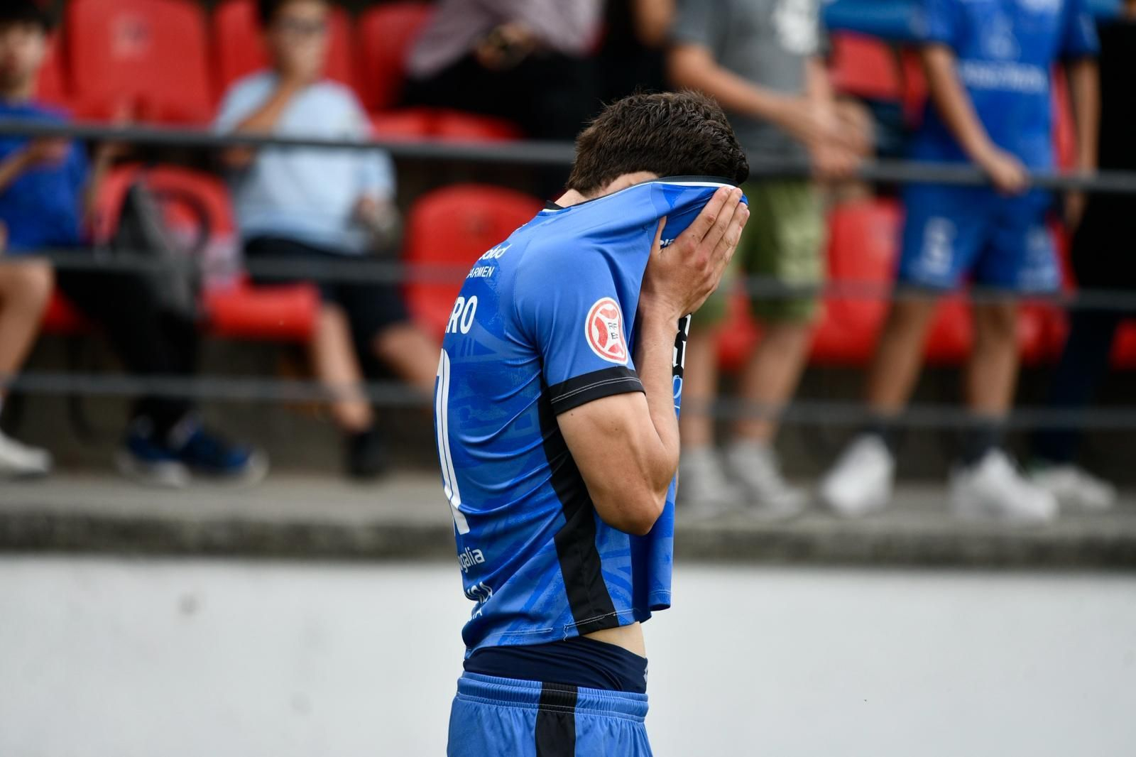 Galería | La tristeza invade O Couto con el descenso del Ourense CF