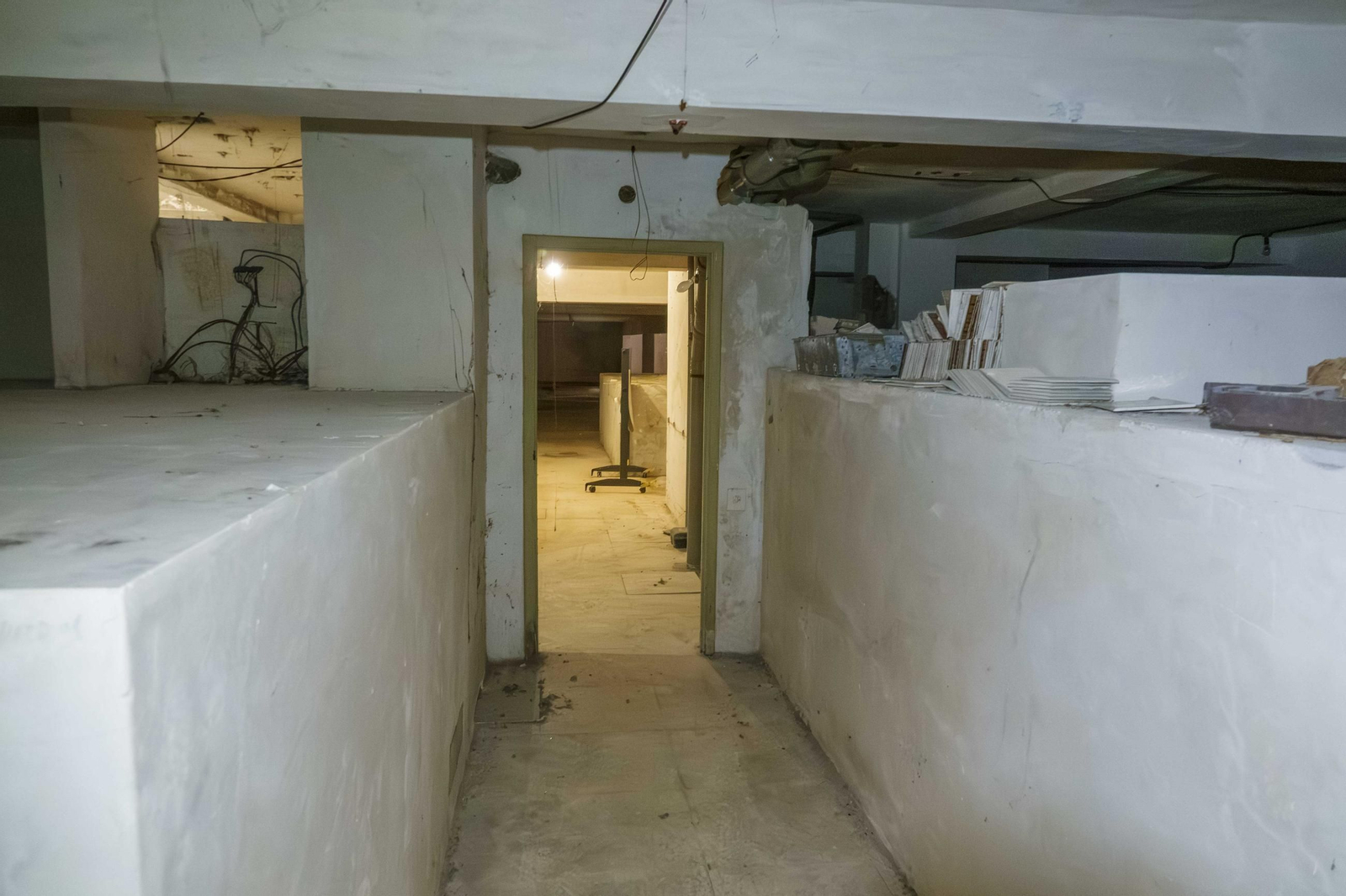 Galería | El interior del búnker nuclear que se esconde en O Castro