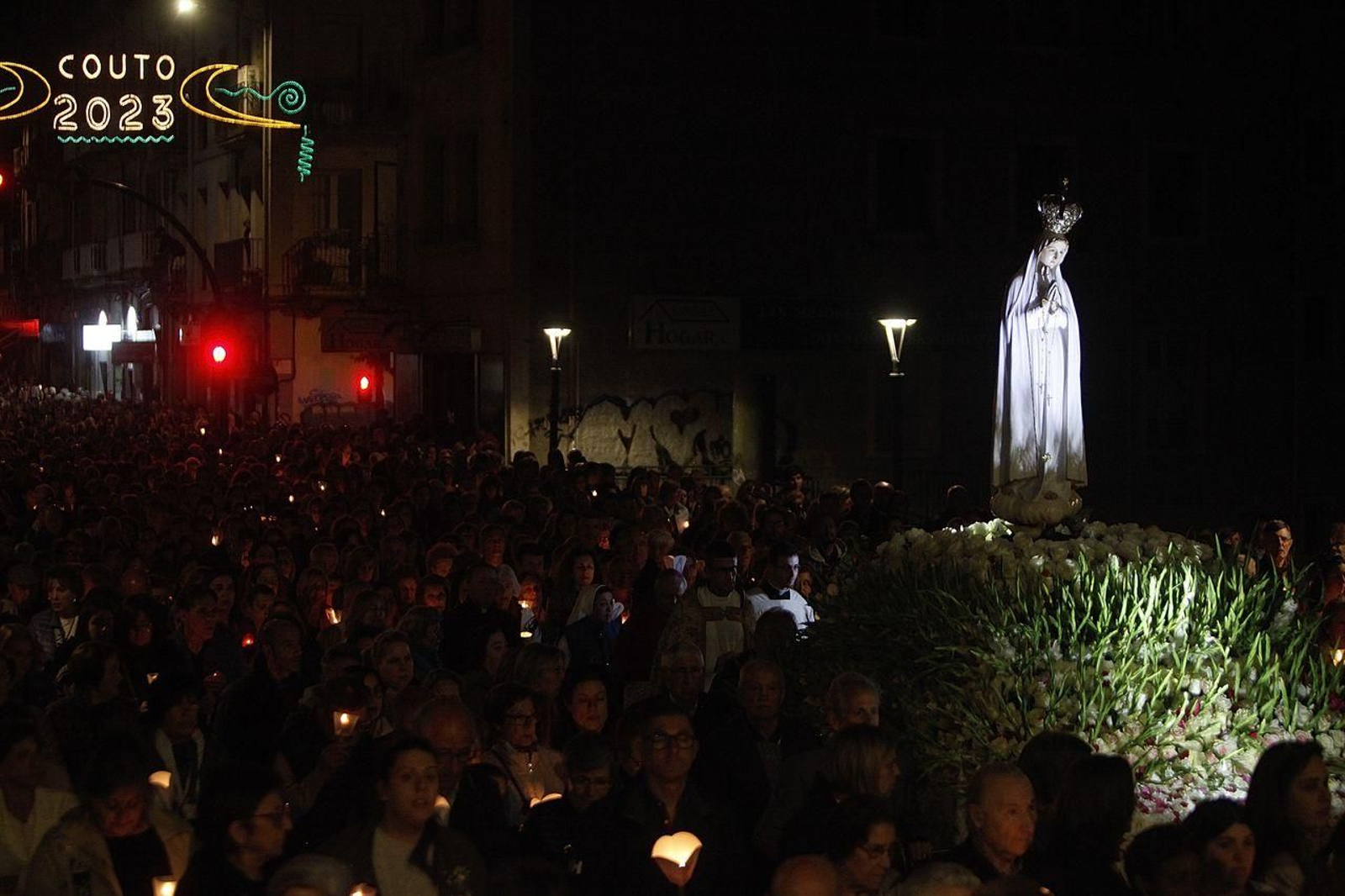 Paso de la Procesión de la Virgen de Fátima