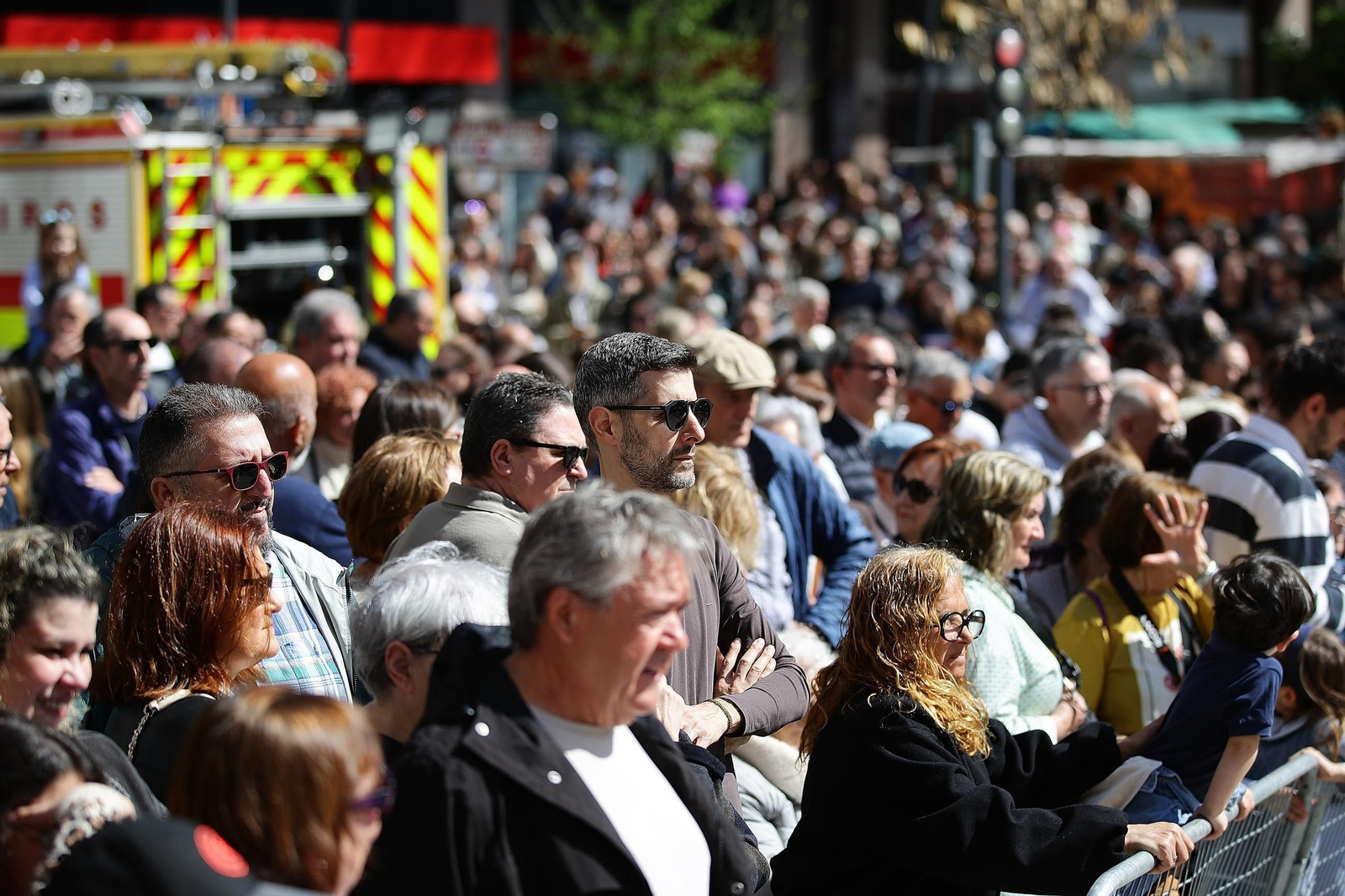 Galería |  Las Madamitas y el buen tiempo conquistan San Lázaro