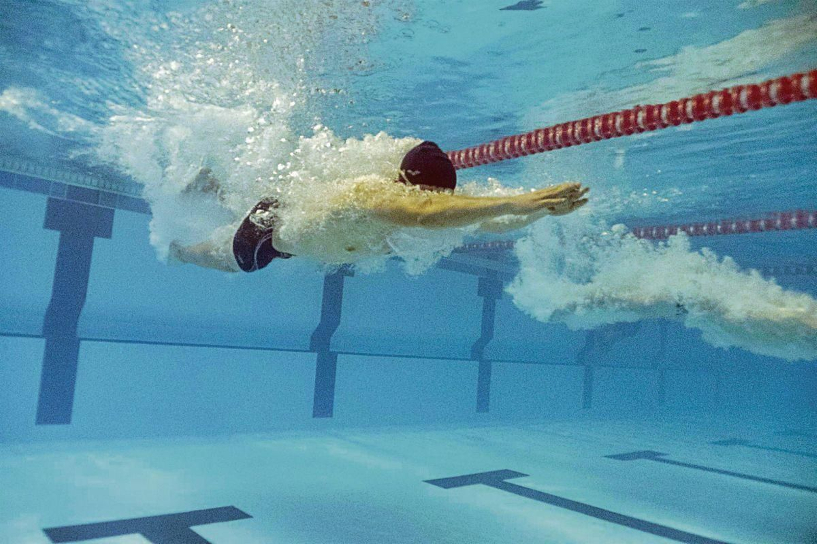 Ejercicio de buceo en las pruebas selectivas.