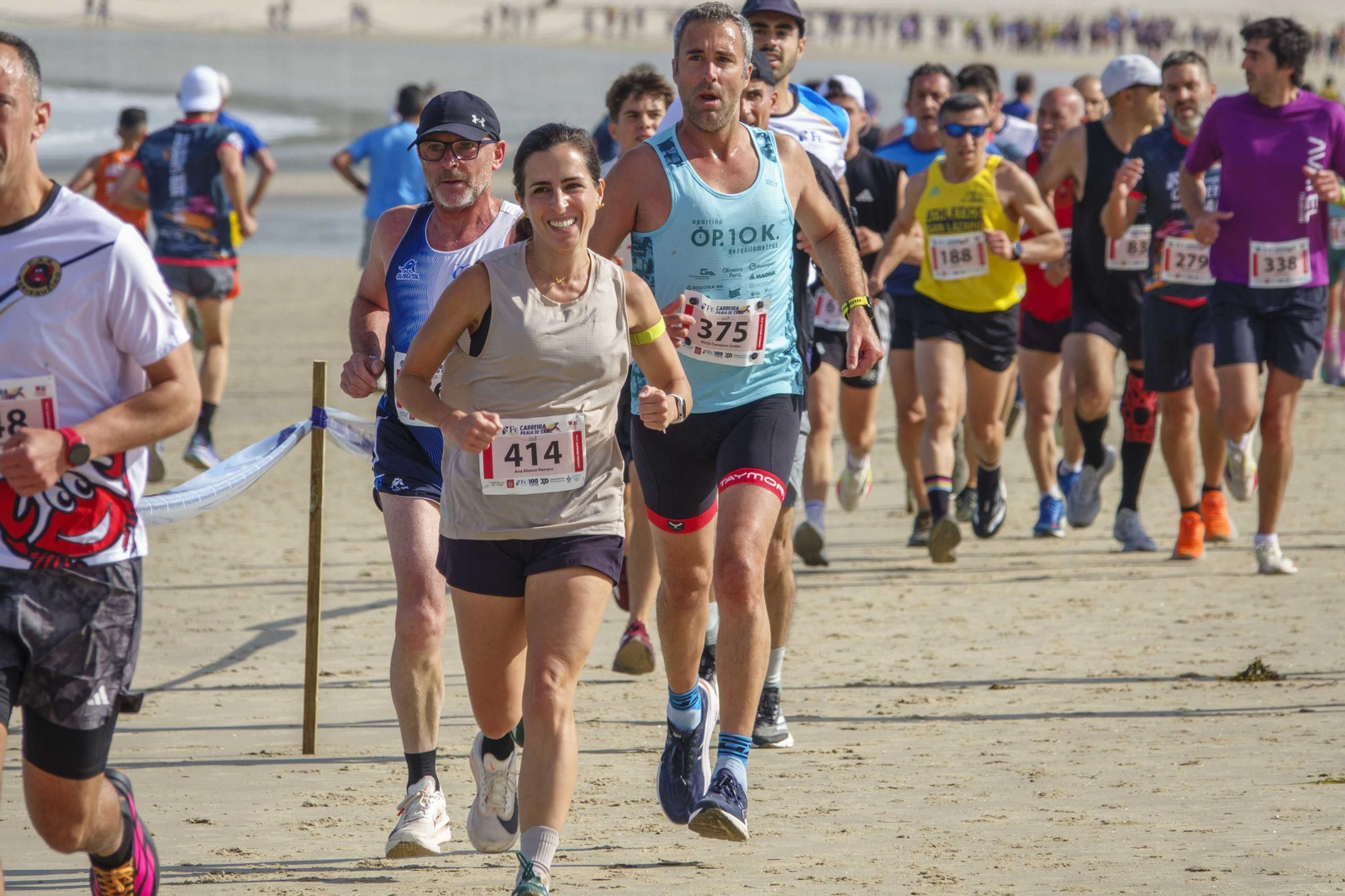 Galería | 1.000 corredores inundan Samil