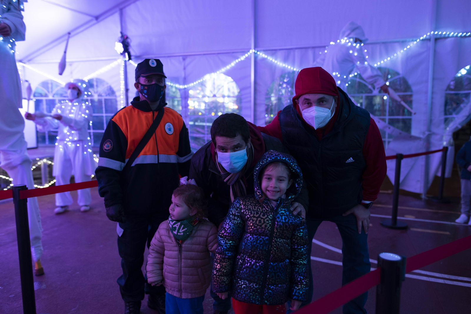 CARBALLIÑO. 
Cabalgata de Reyes con 
Natalia, Paula, J.Luis y Pedro Juan. //  Martiño Pinal