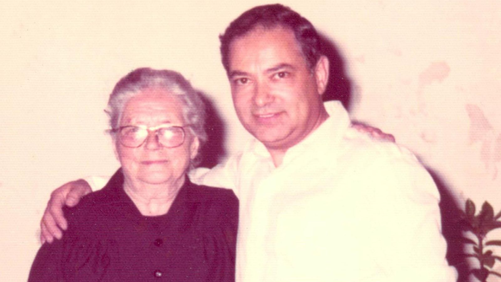 Benito Blanco B.B.5. Con su madre web