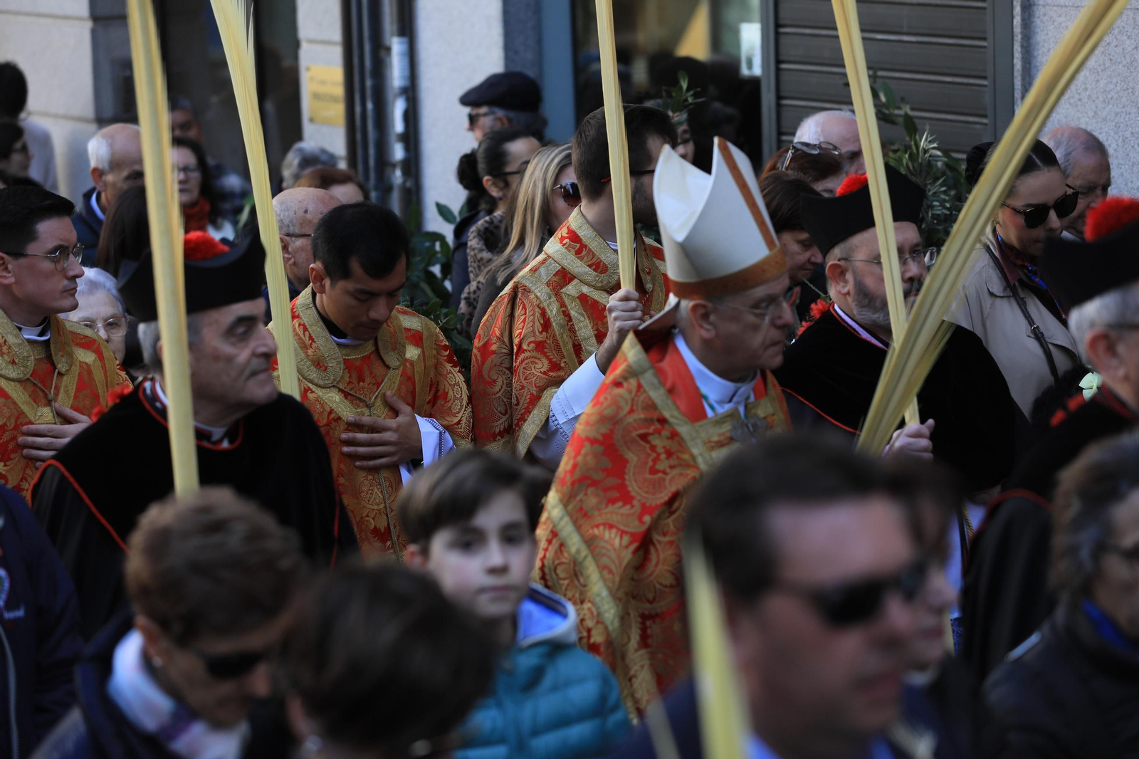 Galería | La procesión de la Borriquita marca el Domingo de Ramos en Ourense