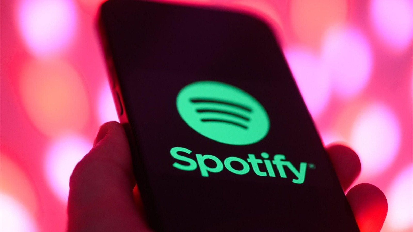La plataforma de música Spotify publica por primera vez su ranking histórico con los artistas, canciones y álbumes más escuchados en estos 20 años.