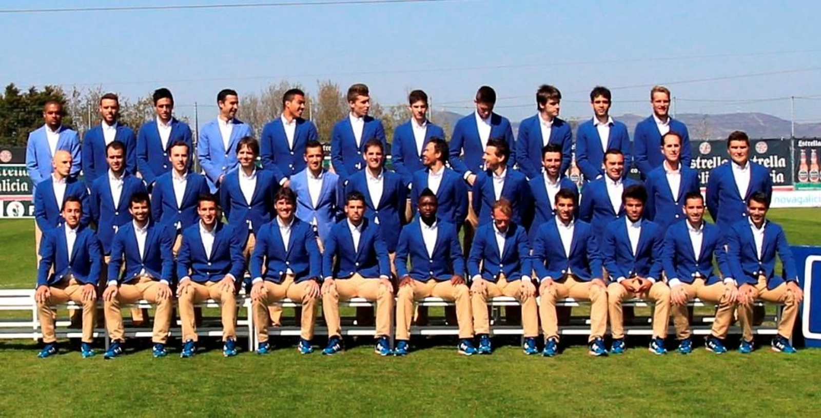 La plantilla celeste posó con los trajes para la temporada primavera-verano