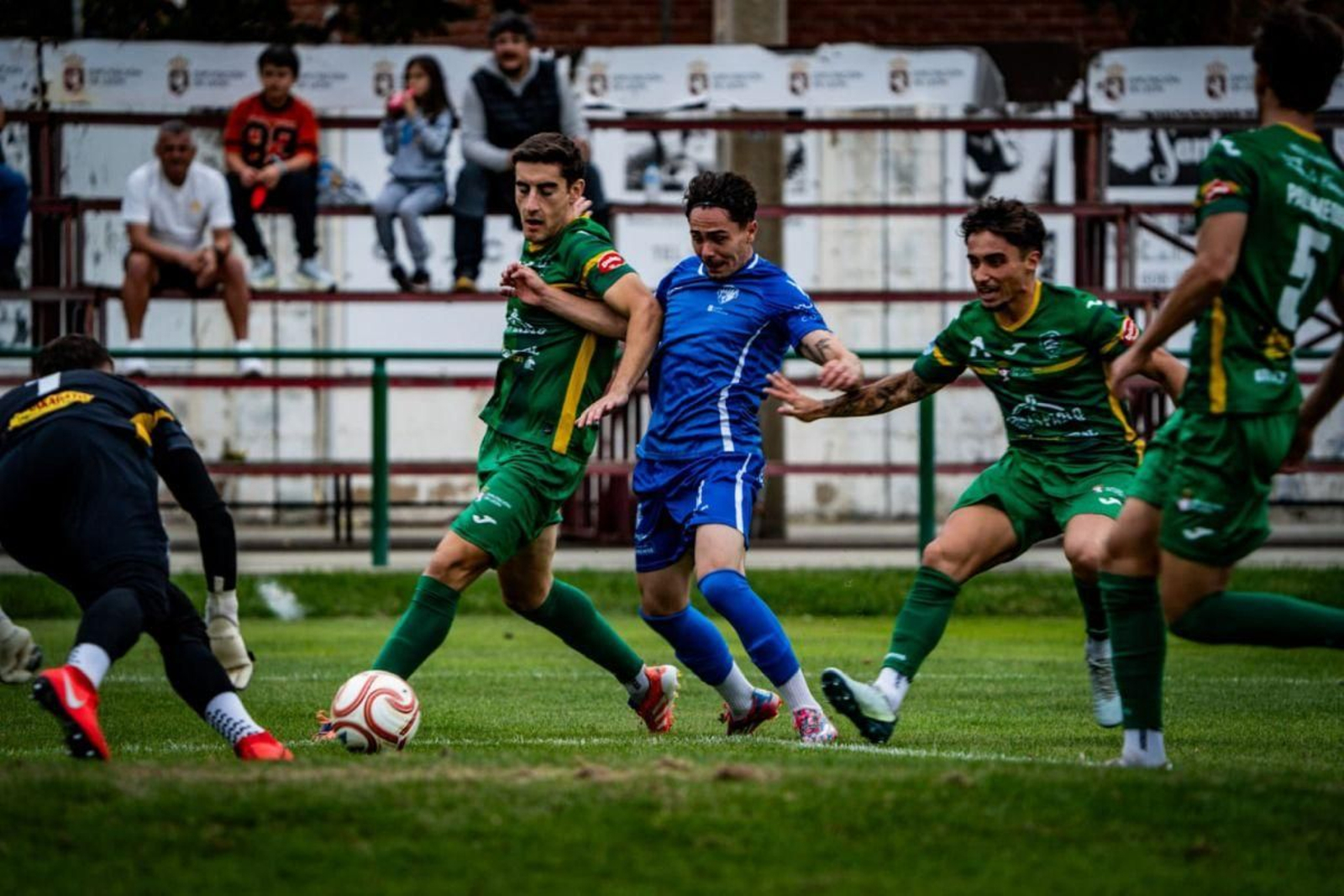 El Ourense CF salió goleado del Municipal de La Eragudina.