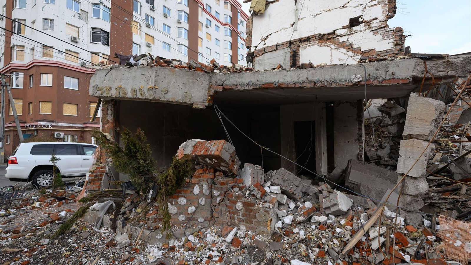 Daños en viviendas en Kiev a causa de los ataques rusos