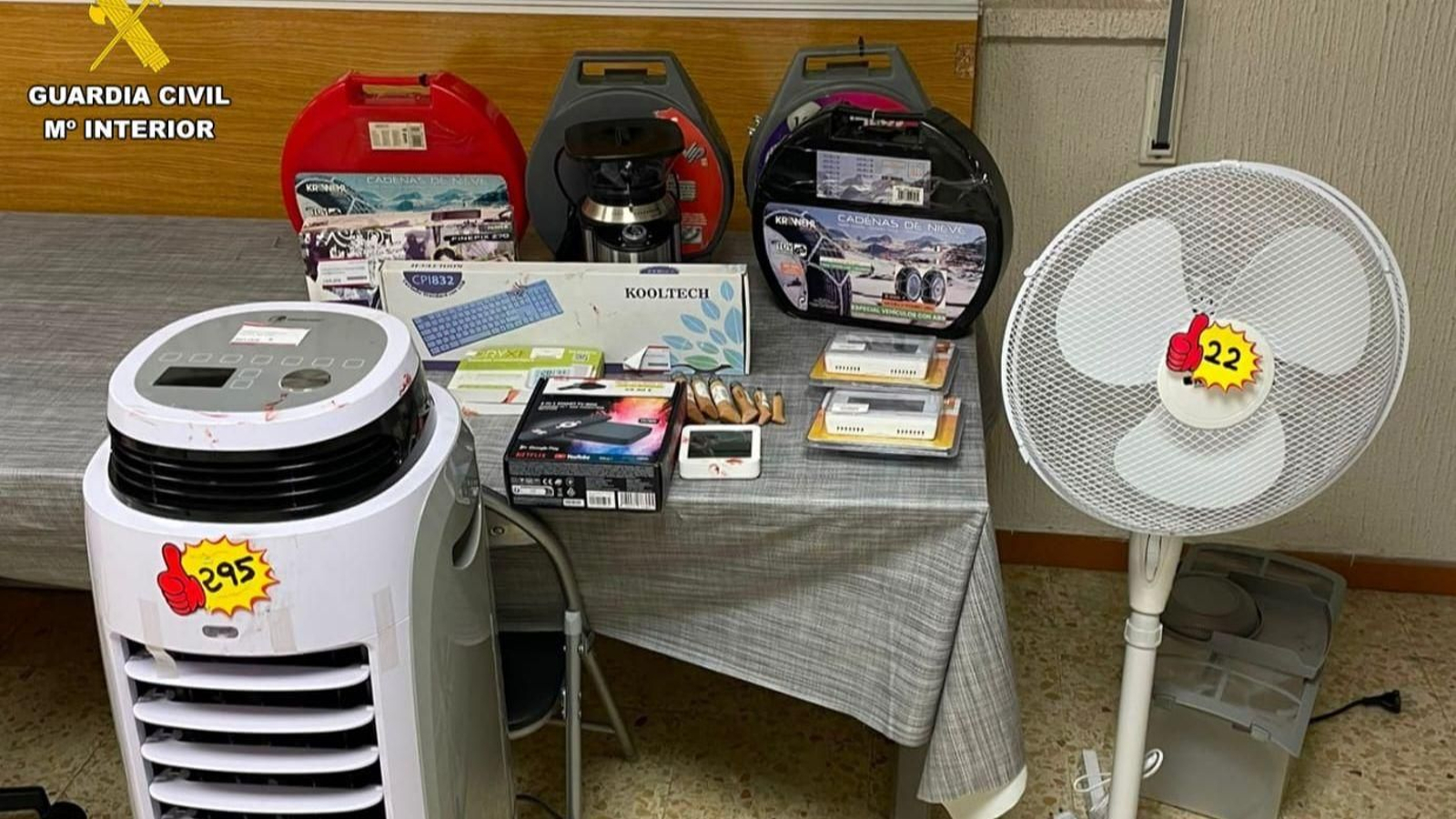 Los objetos robados con los que fueron sorprendidos en O Pereiro de Aguiar