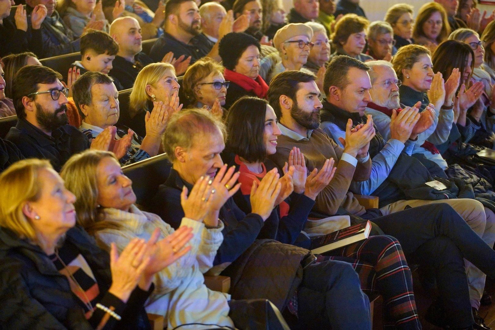 Asistentes a la ponencia de Lorenzo Silva en el Foro Atlántico.