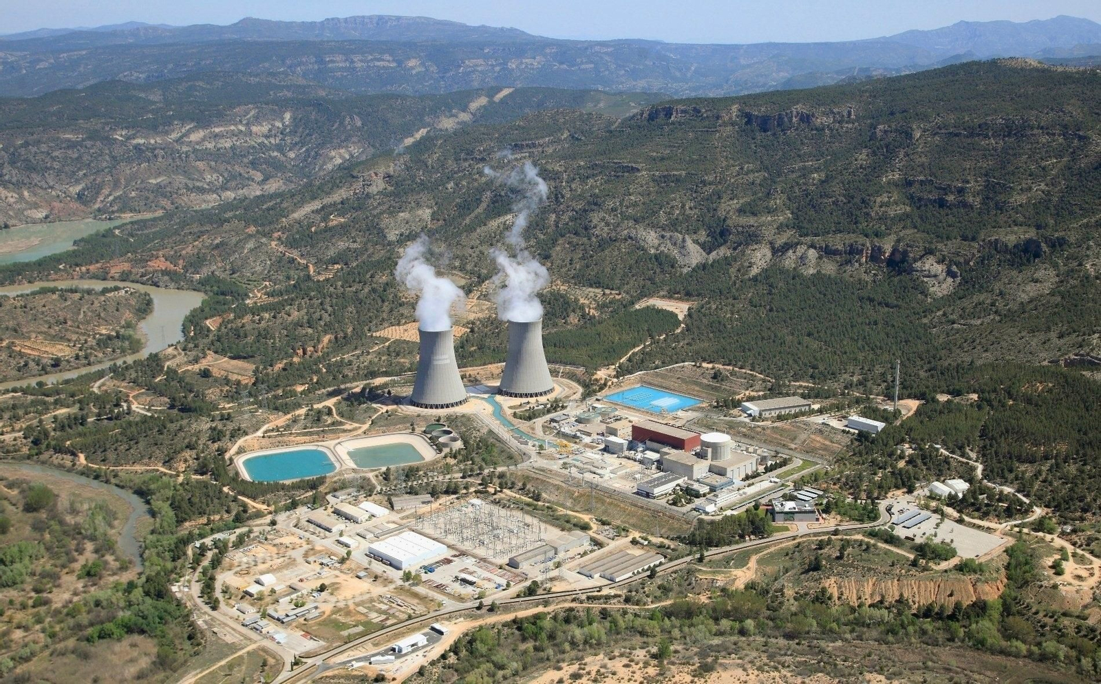 Imagen de archivo de una central nuclear en España