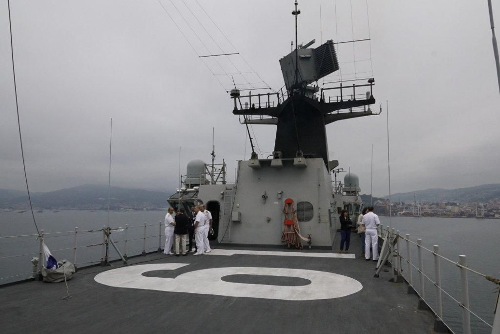 El portaviones Juan Carlos I en Vigo  (30) (1024x684)