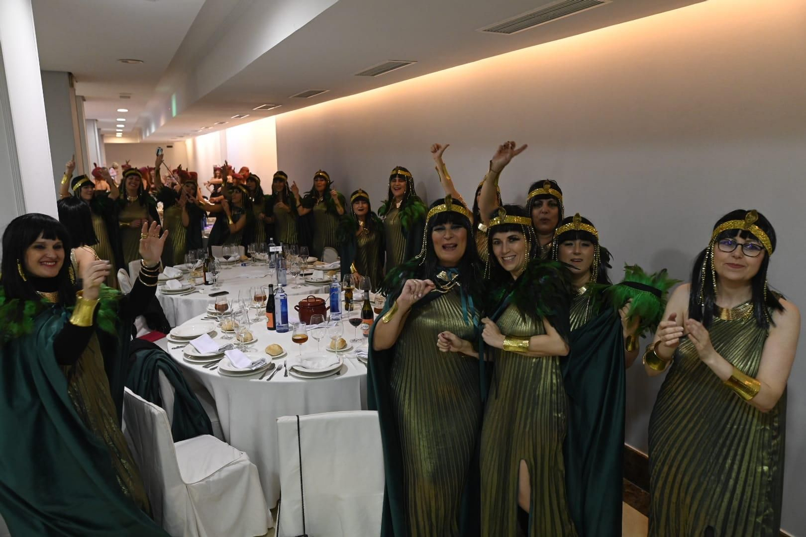 Así vivió Ourense su Jueves de Comadres