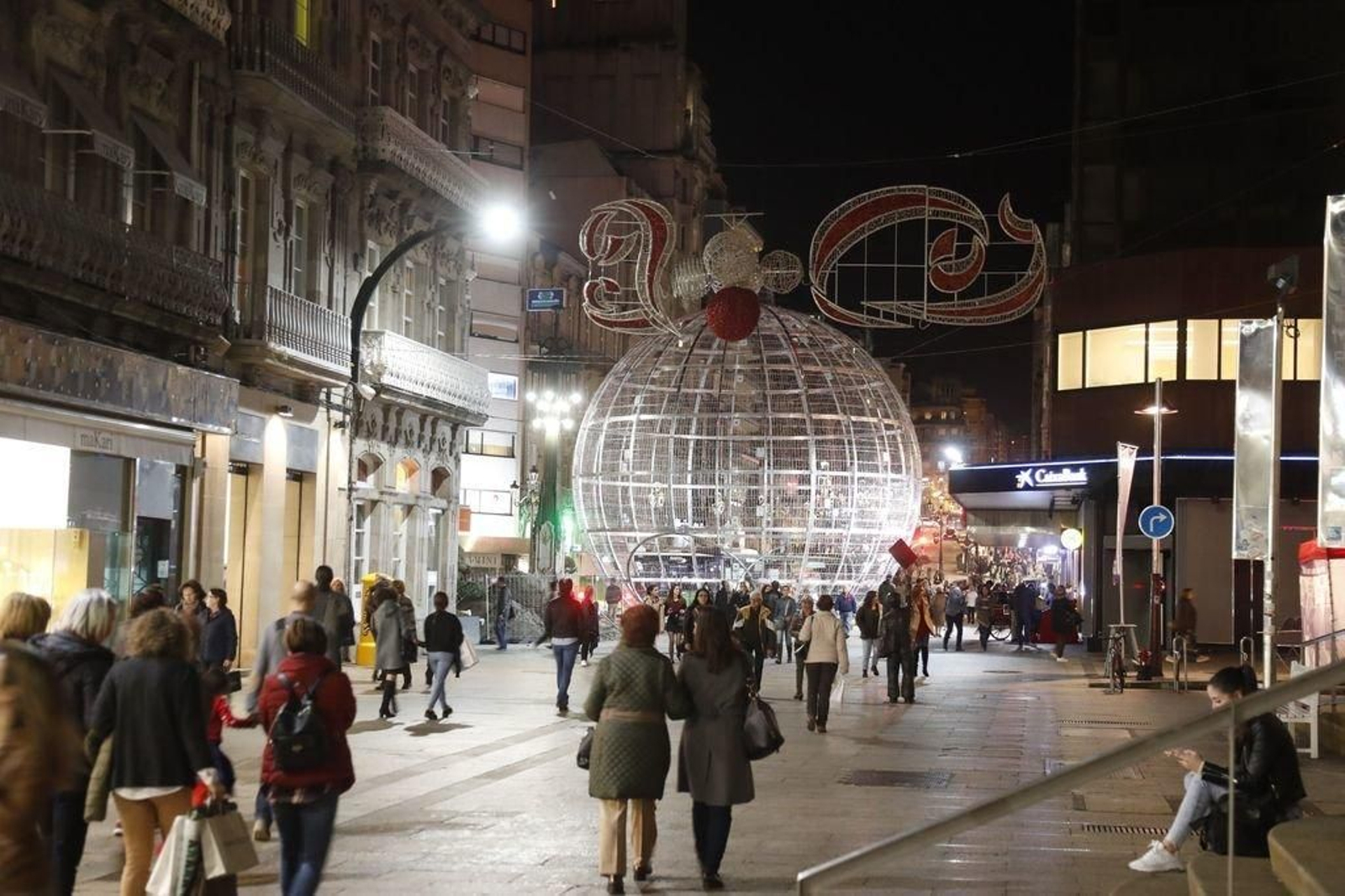 La gran bola de la Farola.