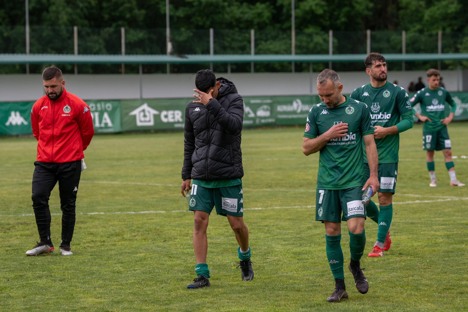Galería | Jornada de fútbol amarga en Espiñedo