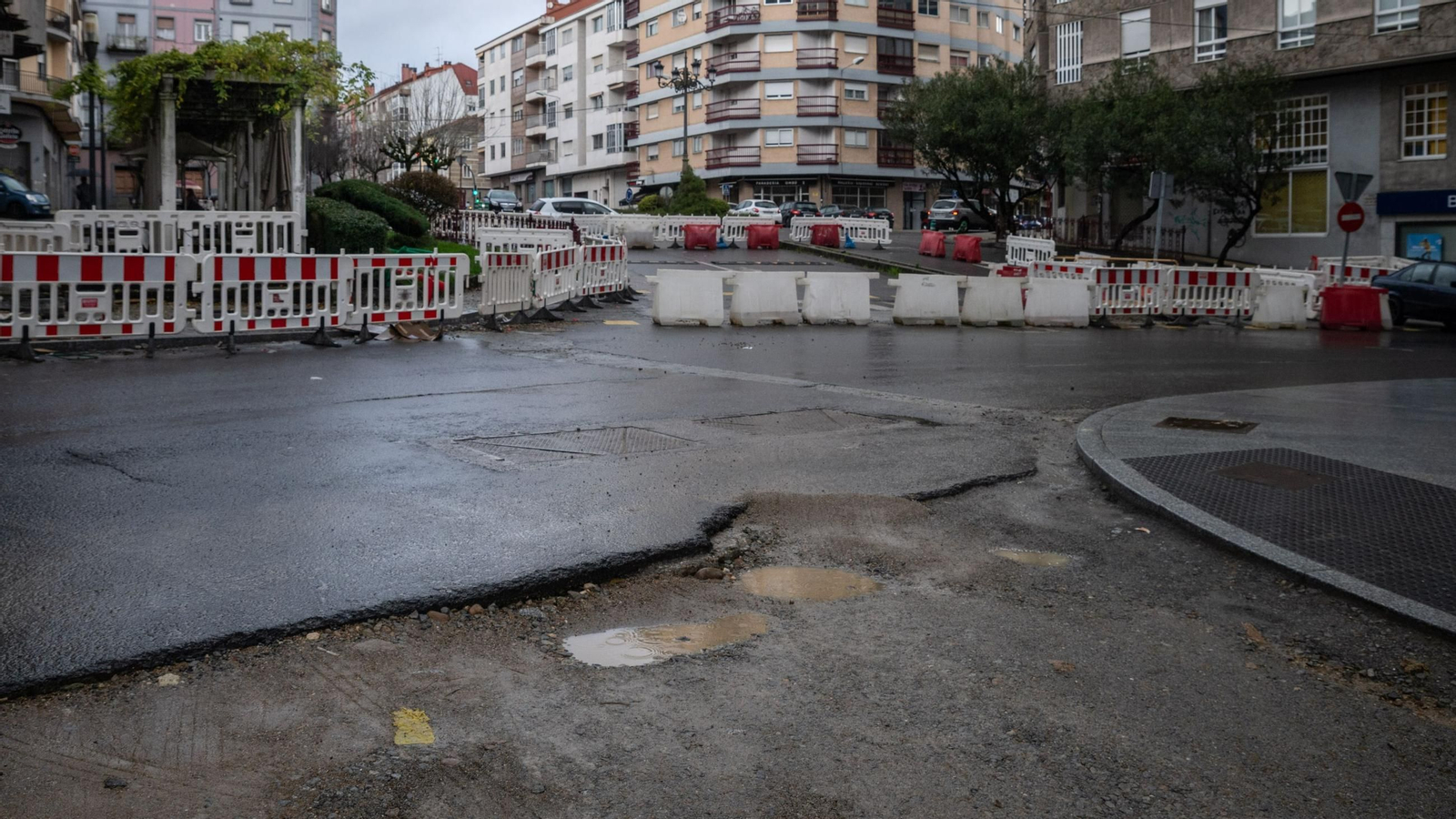 Algunas fochancas se convierten en el peor enemigo de los peatones despistados y los amortiguadores de los coches