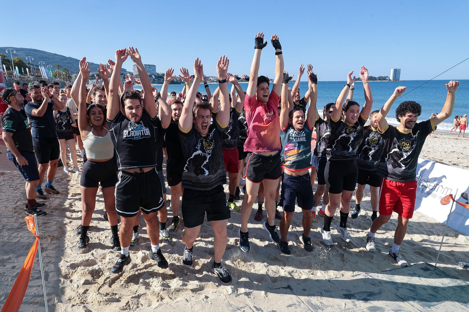 Galería | Samil se llena de deportistas por el Desafío Boot Camp