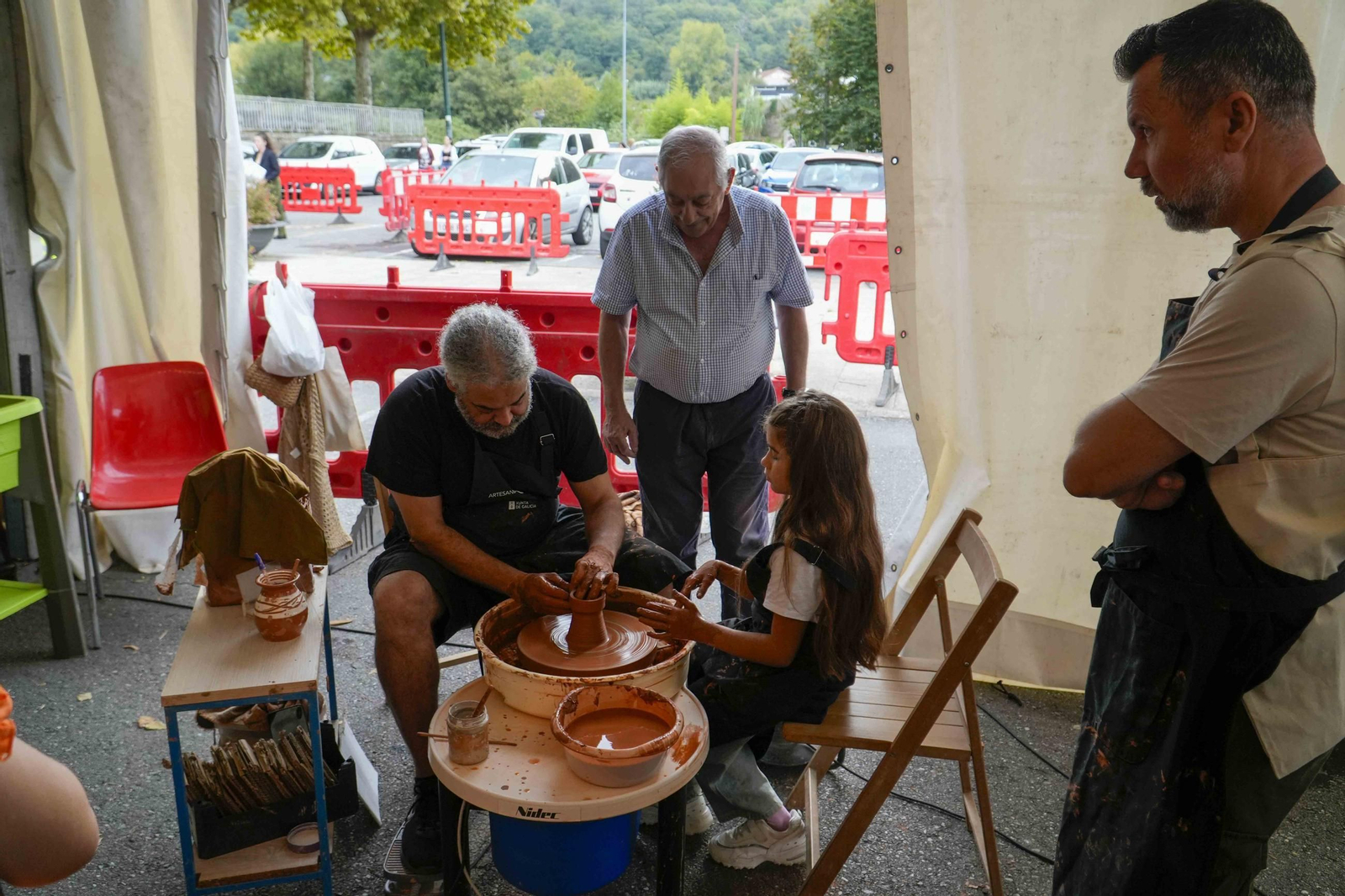 Galería | La Festa da Sidra triunfa en Bembrive con 1.000 litros repartidos